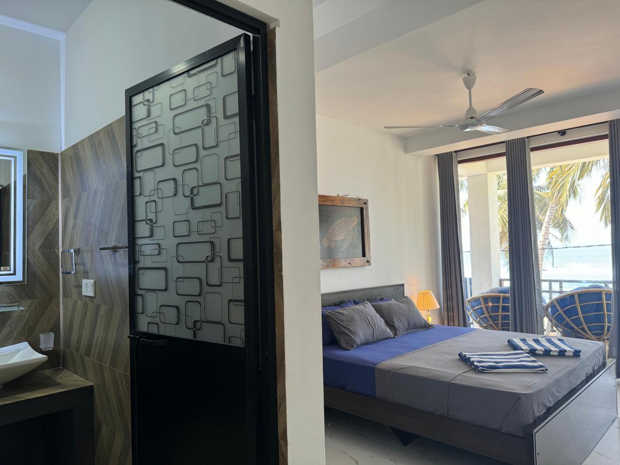 Turtle Beach House Batigama Exterior photo